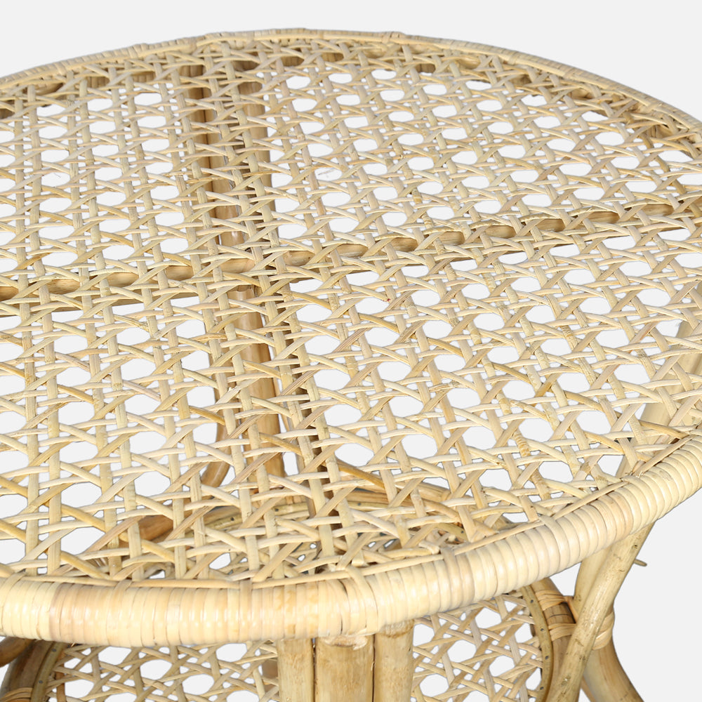 ネイチャーズバウンティダイニングテーブル